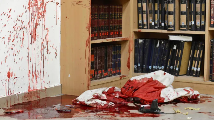 Následky atentátu v jeruzalémské synagoze