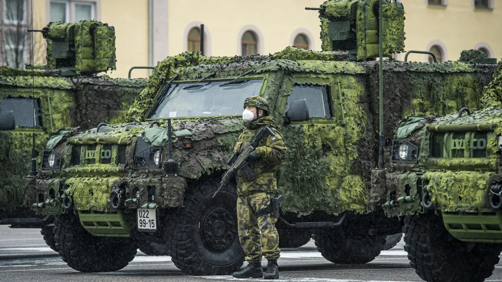 Vojenští chemici z Liberce dostali nová průzkumná obrněná vozidla