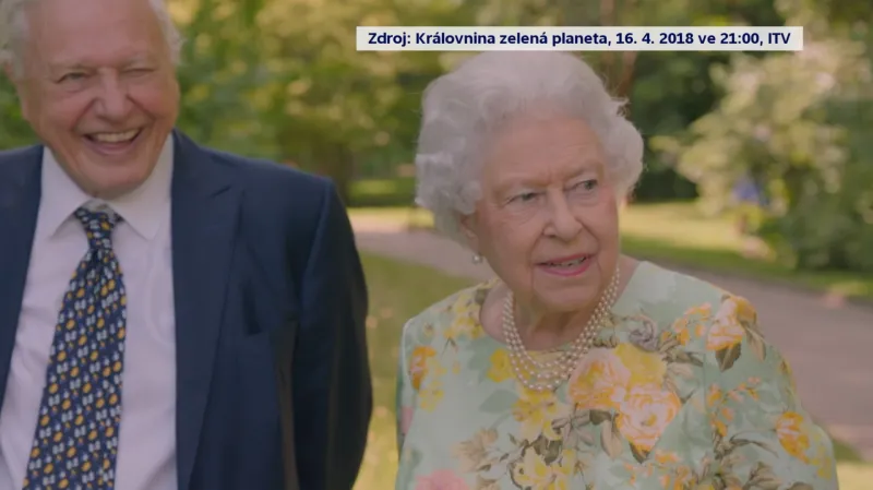 Přírodovědec David Attenborough a britská královna Alžběta II.