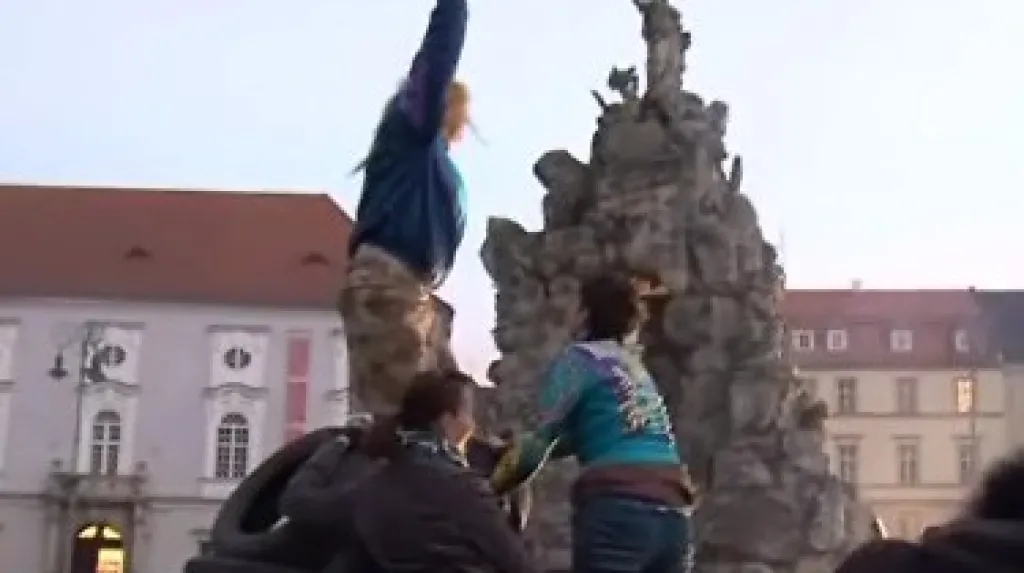 Happening odpůrců podzemních garáží