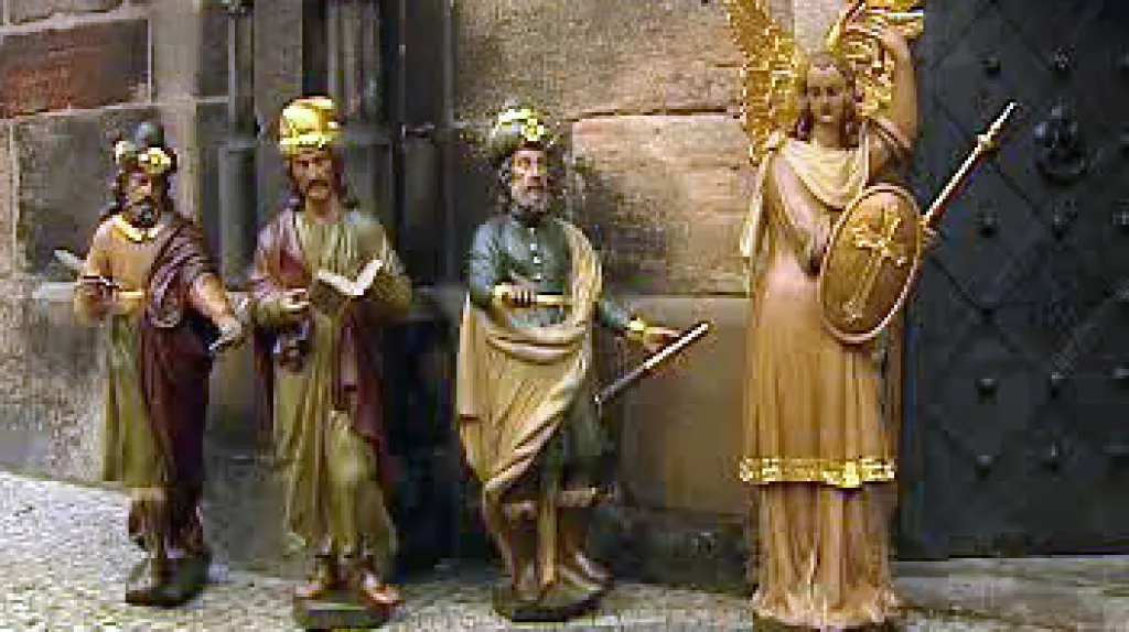 Sochy staroměstského orloje