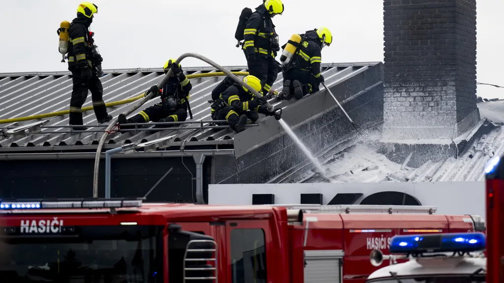 Zásah hasičů u požáru v Kladně