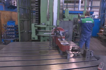 TOS Kuřim propustil třetinu zaměstnanců, další firmy hromadné propouštění zvažují  