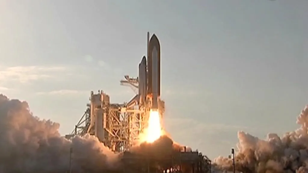 Raketoplán Discovery startuje ke své poslední cestě do vesmíru
