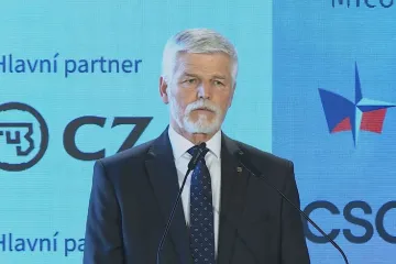 Evropa se musí v bezpečnosti postavit na vlastní nohy, řekl prezident