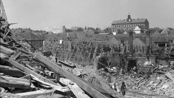 Následky po bombardování Plzně 14. května 1943