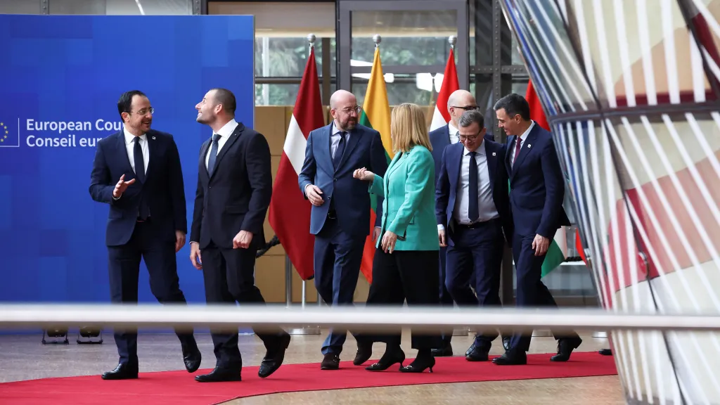 Unijní lídři na summitu v Bruselu