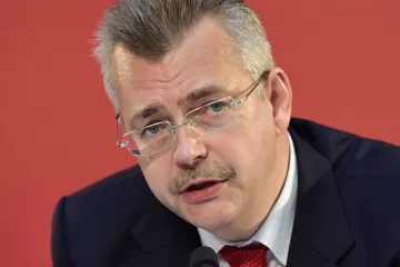CITIC zaplatí do několika dnů dluhy CEFC v Česku, řekl Tvrdík. J&T informaci zpochybňuje