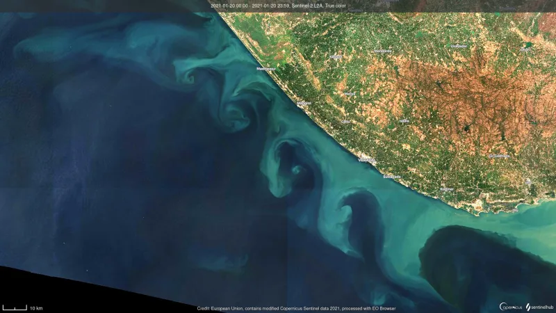 Kelvin-Helmholtzův jev ve vodě