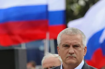 Okupační správce Krymu chystá obranu. Ukrajinské protiofenzivě se má postavit Konvoj