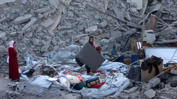 Následky izraelského útoku na jeden z domů v Pásmu Gazy (29. října 2025)