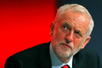 Kdo místo Corbyna? O vedení labouristů se utkají tři zájemci