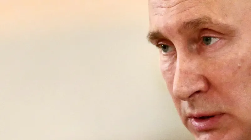 Putin: Rusko je připraveno bojovat po boku Francie