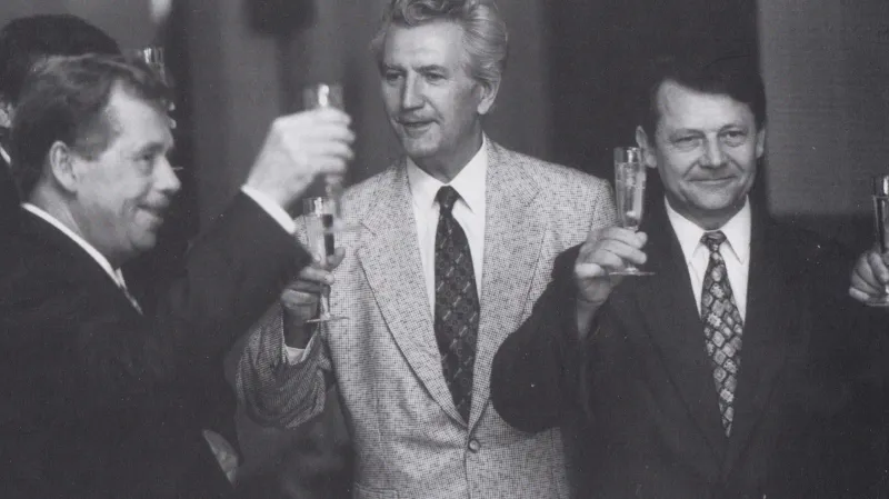 Václav Havel, Jan Kruml a Ladislav Šustr na setkání starostů obcí (1996)