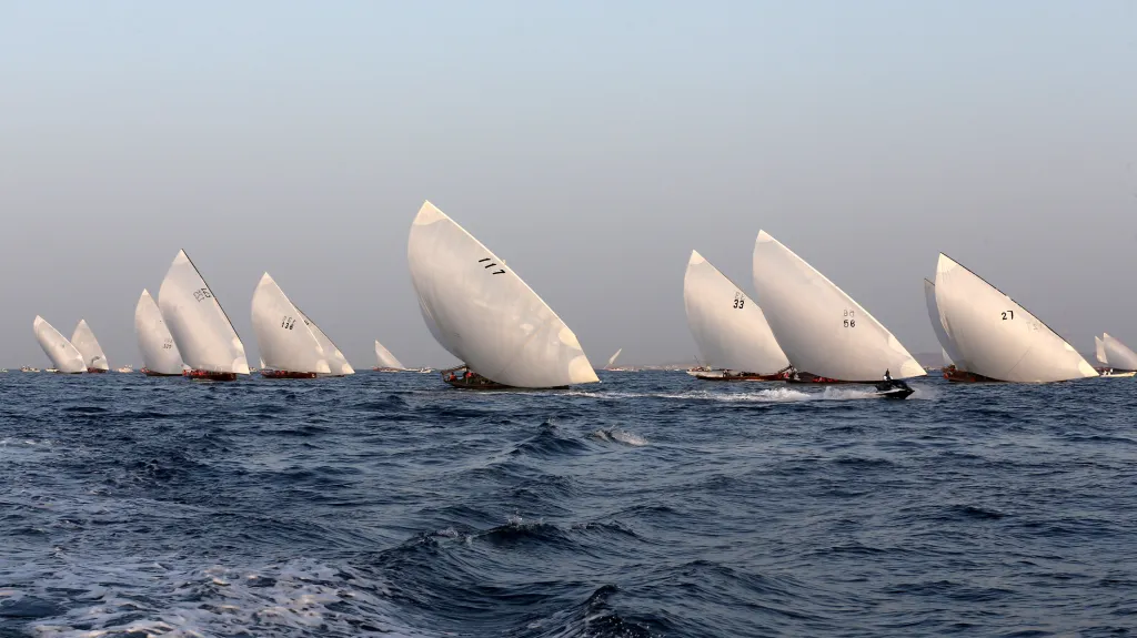Jeden z nejznámějších závodů v plachtění Al Gaffal Dhow Race se koná u pobřeží Dubaje a příští rok oslaví 30. jubileum.