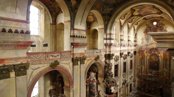 Bývalý jezuitský kostel Zvěstování Panně Marii využívá Severočeská galerie výtvarného umění v Litoměřicích