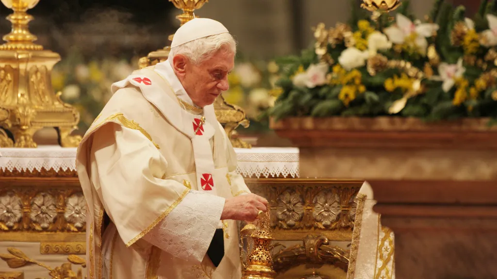 Papež Benedikt XVI. při novoroční mši
