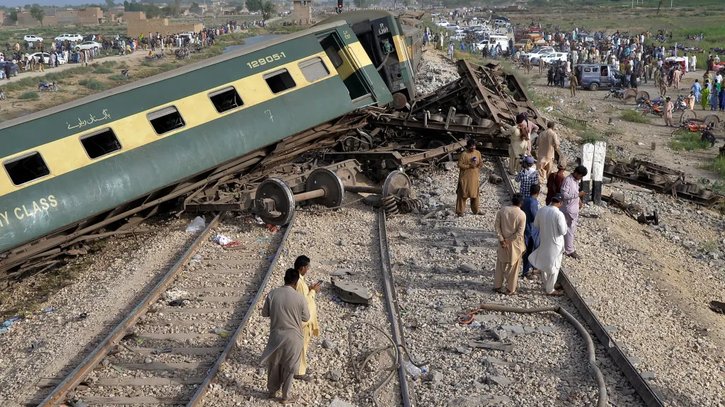 Železničí neštěstí v Pákistánu