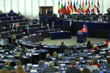 Kdo kandiduje za koho a na kterém místě? Projděte si uchazeče o křesla europoslanců