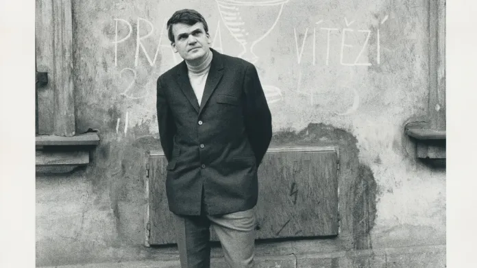 Milan Kundera na IV. Sjezdu českých spisovatelů v Praze, 1967