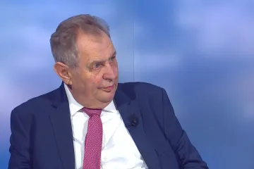 Bývalý prezident Zeman je v nemocnici. Kvůli krevní sraženině podstoupil operaci