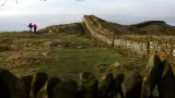 Památkově chráněný Hadriánův val na severu Anglie přišel o ikonický javor