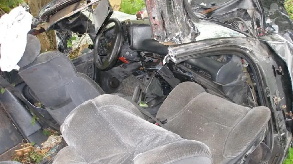 Vrak havarovaného vozu