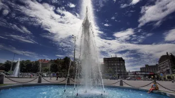 Fontána před areálem pražského Výstaviště