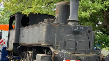 Historická parní lokomotiva se přestěhovala z Olomouce do ostravského muzea
