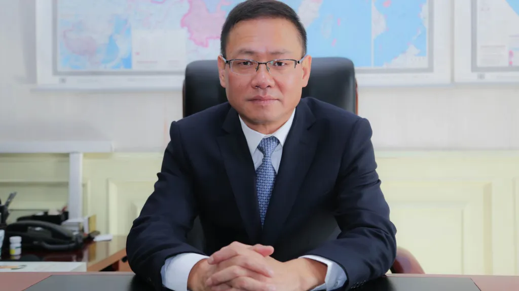 Nový velvyslanec Čínské lidové republiky v Česku Feng Piao