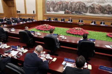 Čína v obavě z Trumpa láká zahraniční investice