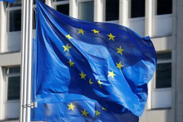 Češi vidí EU nejméně pozitivně, ukázal průzkum