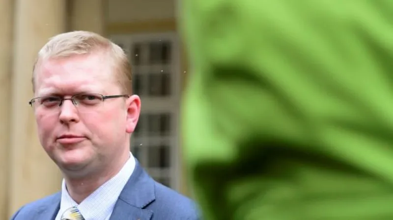 Bělobrádek: Pokud neporušuje předpisy, ať si každý naloží s majetkem dle libosti