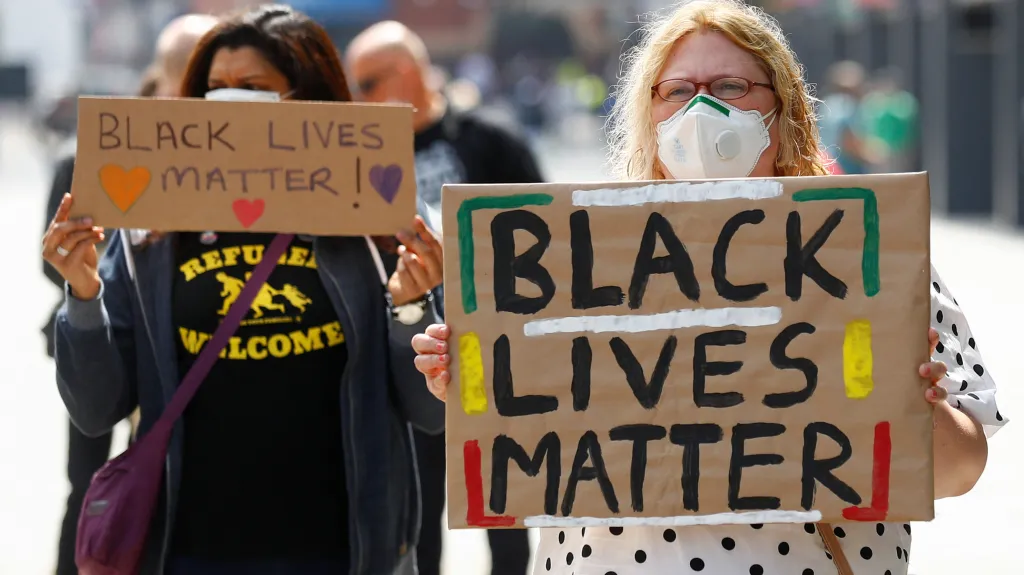 Protest Black Lives Matter v Británii po smrti George Floyda v roce 2020