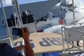 Čínské lodě se srazily při snaze vyhnat Filipínce ze sporných vod