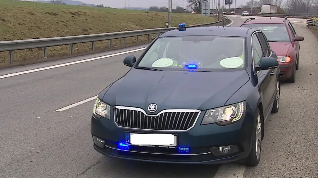 Nový superb dálniční policie