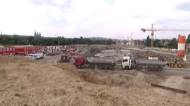 Stavba tunelu Blanka na Letné