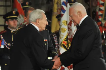 Zemřel významný plastický chirurg Ladislav Bařinka, autor 22 patentů v Česku