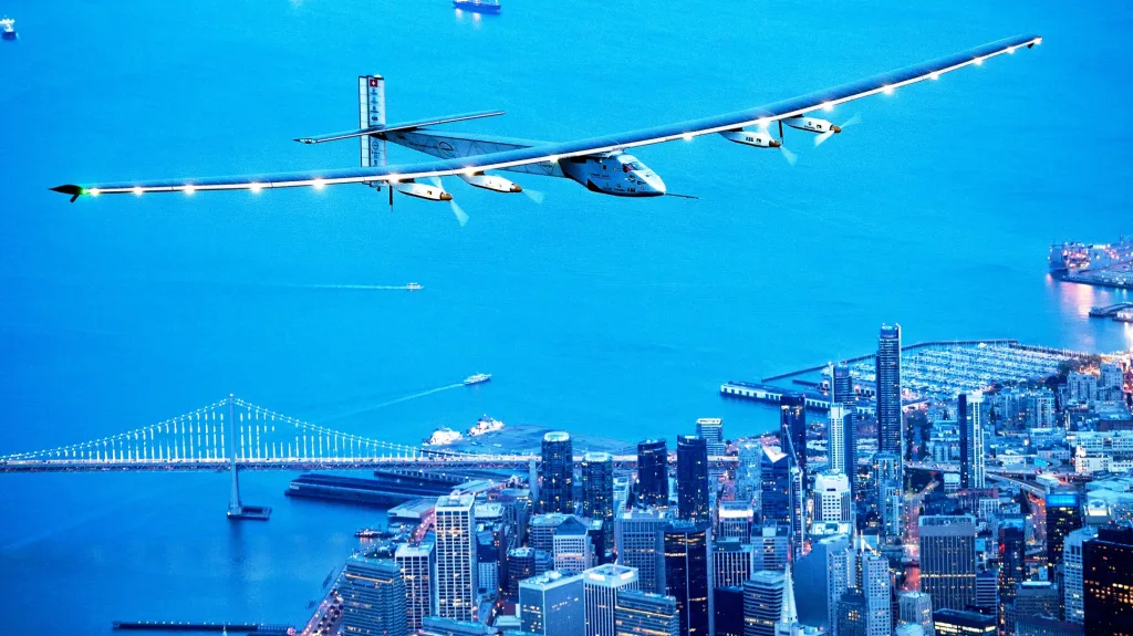 Švýcarský letoun na solární pohon Solar Impulse 2