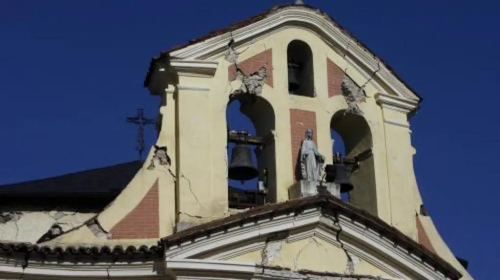 Následky zemětřesení ve střední Itálii