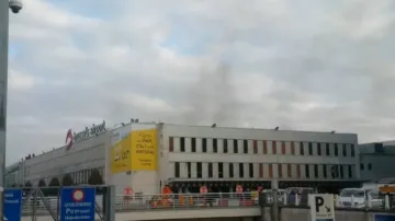 Bruselské letiště Zaventem po výbuchu