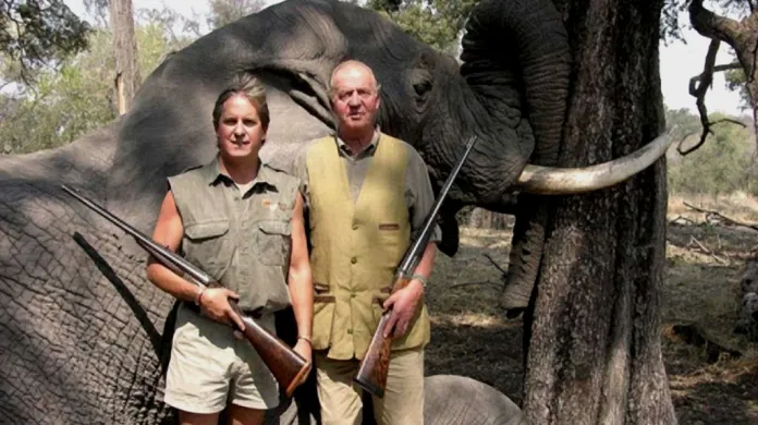 Juan Carlos I. na lovu slonů v Botswaně