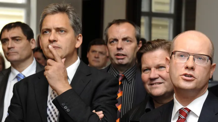 Sociální demokraté sledují výsledky voleb 2012