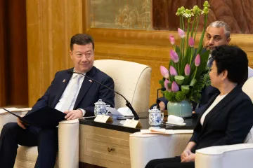 Okamura chce na návštěvě Číny posilovat obchod a turismus
