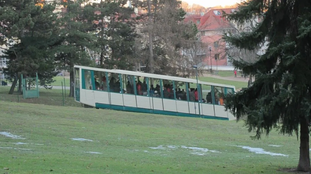 Petřínská lanovka