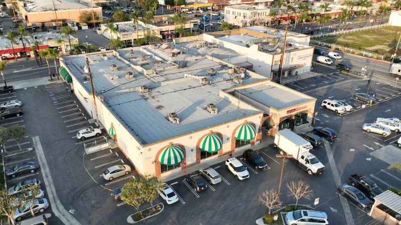 Star Ballroom Dance Studio v Kalifornii se stalo místem střeleckého útoku