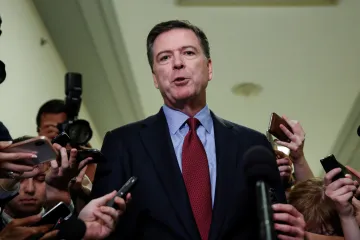 Exšéfa FBI Comeyho vyšetřují pro podezření z výzvy k atentátu na Trumpa