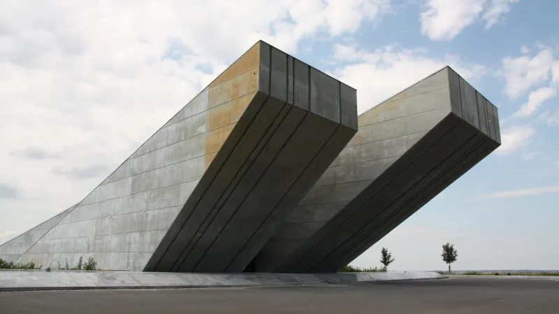 Památník druhé světové války v Hrabyni