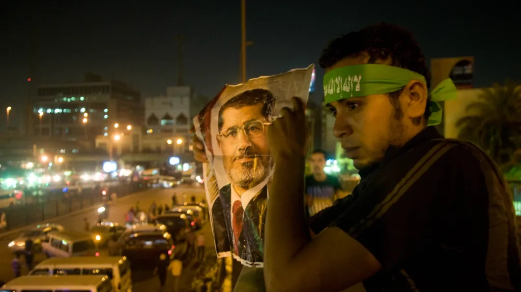 Mursího stoupenec v Káhiře