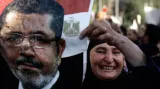 Až sto obětí při střetech v Egyptě